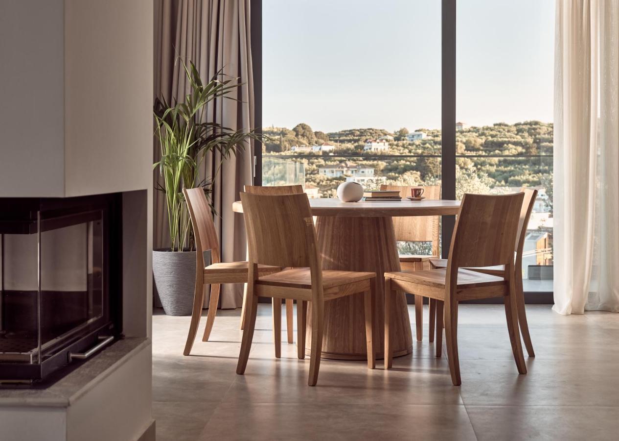 Uparati Villa - Hilltop Sea View Retreat تسيليفي المظهر الخارجي الصورة